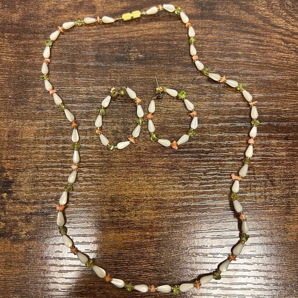 Vintage Pastel Beaded Jewelry set